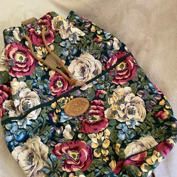 American Style Lacrosse Band Bag - 17" x 20" - Sporty & Functional - Picture 2 of 11